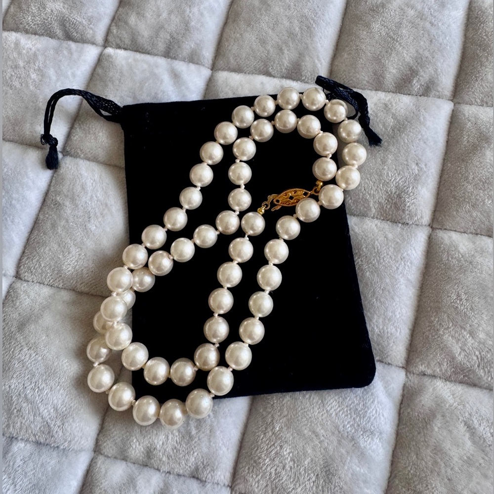 Vintage Faux Pearl Necklace with Gold Clasp